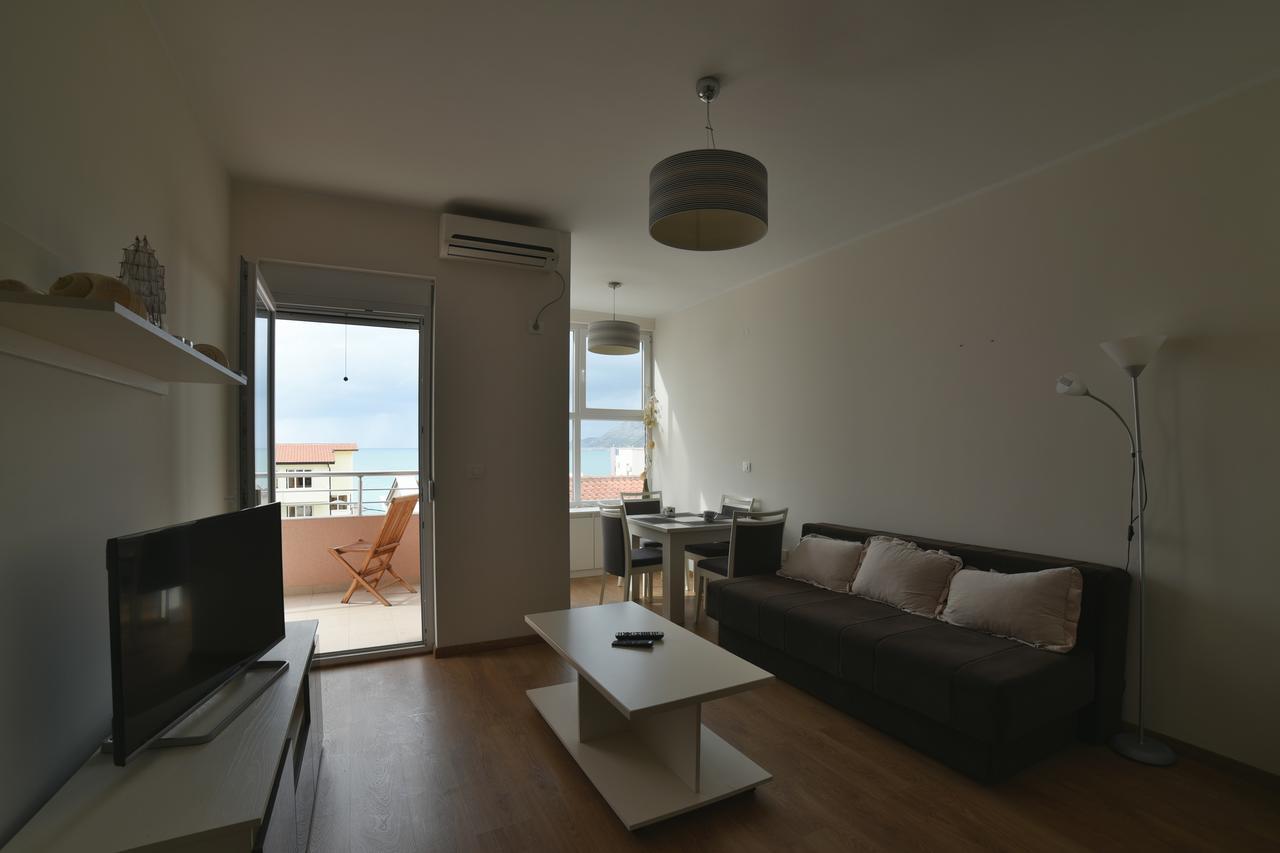 Tuna Apartments Dobra Voda Buitenkant foto